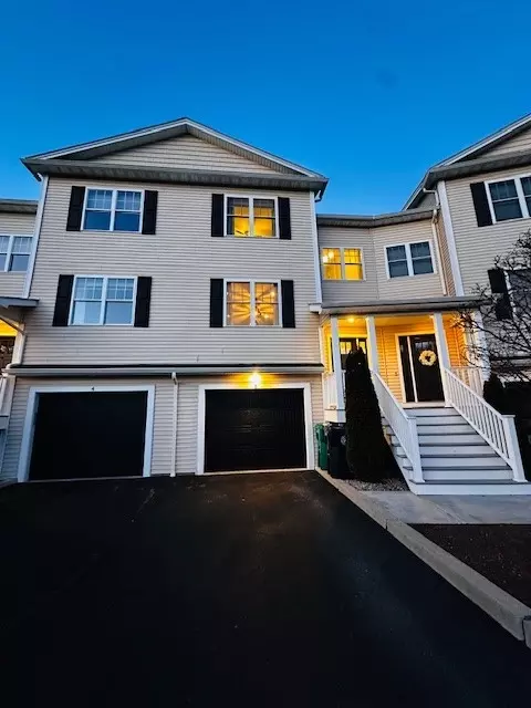 3800 Post Rd #5, Warwick, RI 02886