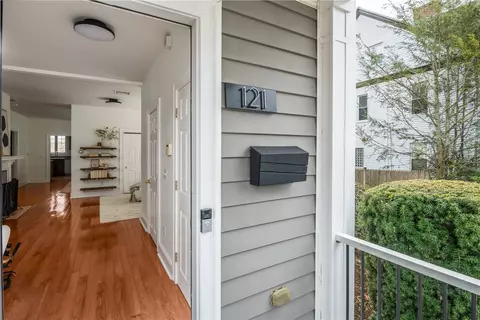 121 Governor St #1, Providence, RI 02906