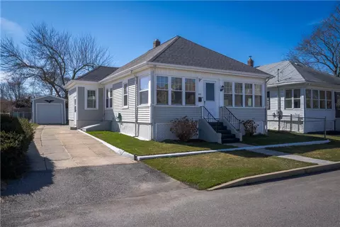 60 Dorman Ave, North Providence, RI 02904