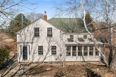 408 Hix Bridge Rd, Westport, MA 02790