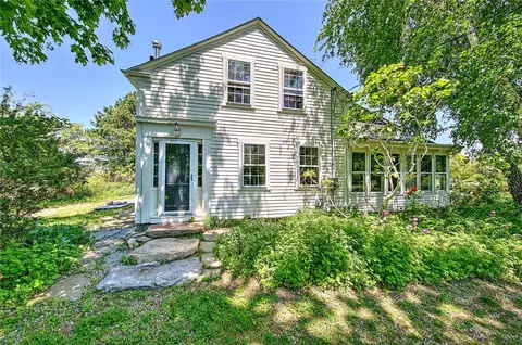 408 Hix Bridge Rd, Westport, MA 02790