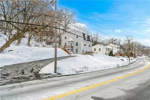 546 River Rd, Lincoln, RI 02865