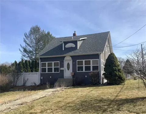 52 Mendon Rd, North Smithfield, RI 02896