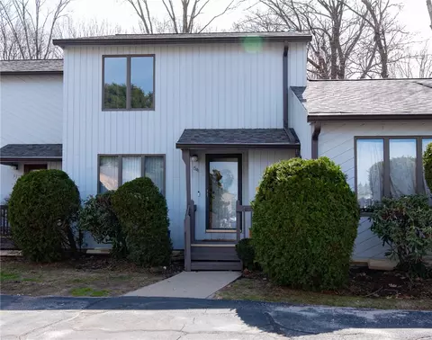 54 Kristee Cir, West Warwick, RI 02893