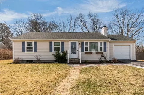 150 Greenmeadow Cir, North Kingstown, RI 02852