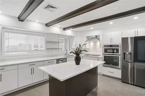 109 Cobble Hill Rd, Lincoln, RI 02865