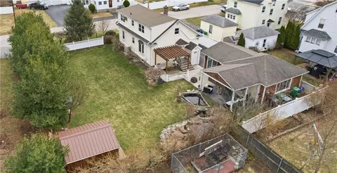 View/Area - 111 Beechcrest St, Warwick, RI 02888 photo 2 of 4