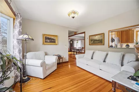 Living - 111 Beechcrest St, Warwick, RI 02888 photo 2 of 2