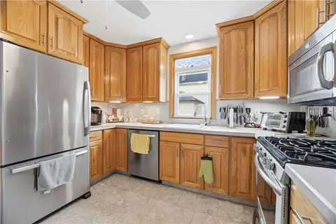 Kitchen - 111 Beechcrest St, Warwick, RI 02888 photo 1 of 2