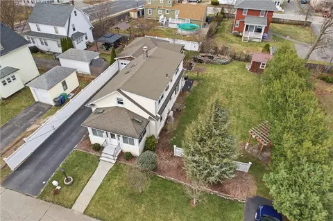 View/Area - 111 Beechcrest St, Warwick, RI 02888 photo 3 of 4