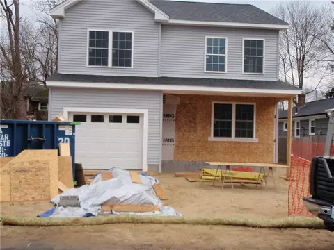 79 Sherman St, Riverside, RI 02915