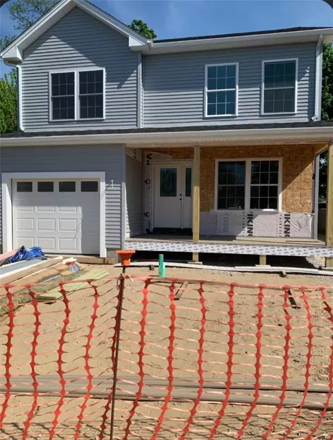 79 Sherman St, Riverside, RI 02915