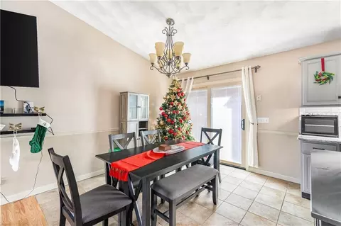 12 Railroad Row, Warwick, RI 02886 photo 6