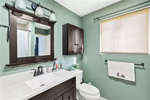 12 Railroad Row, Warwick, RI 02886 photo 15