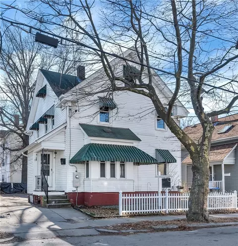 12 Payton St, Providence, RI 02905