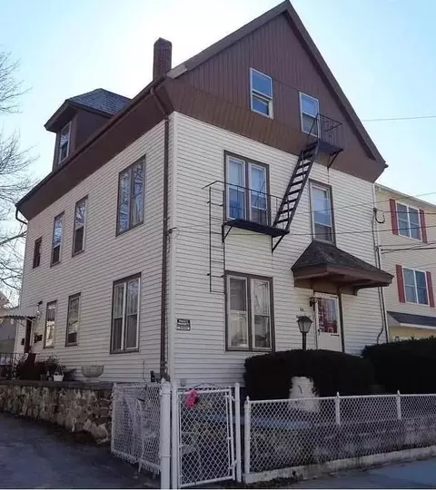 88 Bagley St, Central Falls, RI 02863