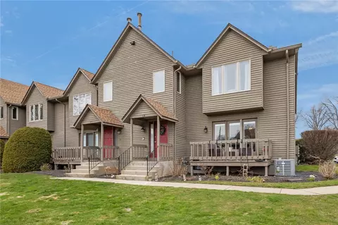200 Mayfield Ave #C8, Cranston, RI 02920