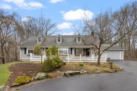 38 Hartford Pike, North Scituate, RI 02857