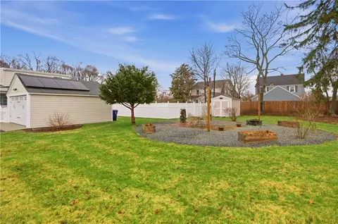 287 Parkside Dr, Warwick, RI 02888 photo 42
