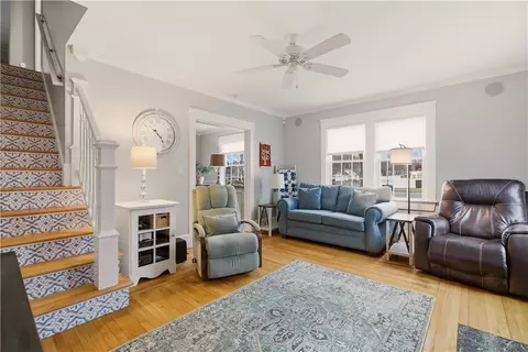 287 Parkside Dr, Warwick, RI 02888 photo 5