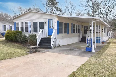 181 Little Pond Rd, South Kingstown, RI 02879