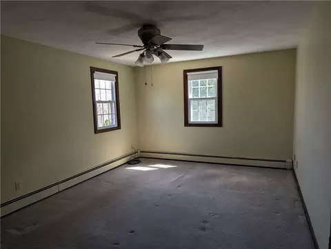 Bedroom - 699 Lower River Rd, Lincoln, RI 02865 photo 3 of 5