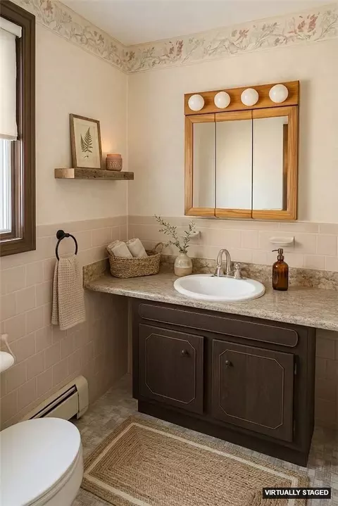 Bath - 699 Lower River Rd, Lincoln, RI 02865 photo 1 of 4