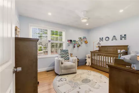 Bedroom - 90 Mockingbird Dr, Exeter, RI 02822 photo 4 of 6