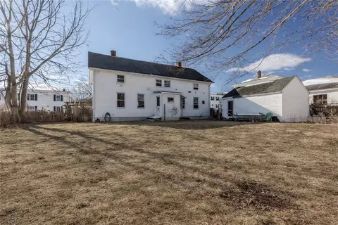 Exterior - 31 Anthony St, Coventry, RI 02816 photo 3 of 4
