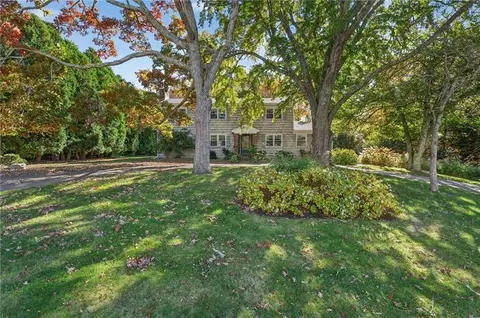 Exterior - 26 Windward Dr, Westerly, RI 02891 photo 8 of 8