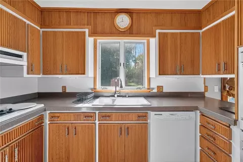 Kitchen - 26 Windward Dr, Westerly, RI 02891 photo 1 of 3