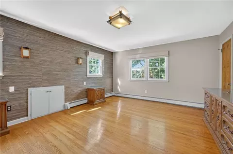 Bedroom - 26 Windward Dr, Westerly, RI 02891 photo 1 of 6