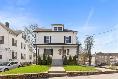 32 5th Ave, Woonsocket, RI 02895