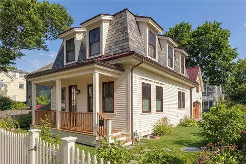 49 Third St, Newport, RI 02840