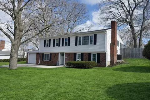 141 Hilton Rd, Warwick, RI 02889