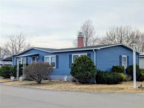 44 Castle Rd, Attleboro, MA 02703