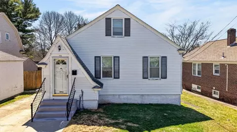 190 Wardlaw Ave, Providence, RI 02908