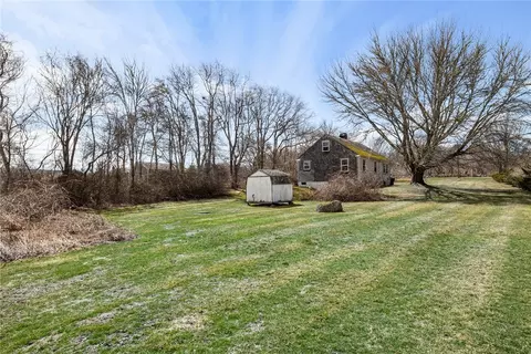 Exterior - 20 Maple Ave, Little Compton, RI 02837 photo 4 of 7