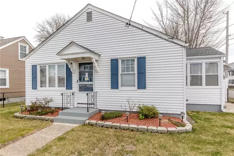 45 Dover St, Pawtucket, RI 02860