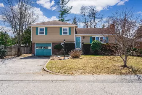 63 Cul De Sac Way, Riverside, RI 02915