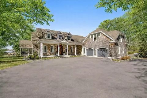 7 Spring Pond Rd, Westerly, RI 02891