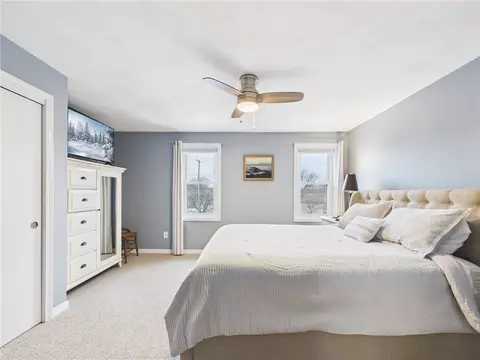 Bedroom - 3399 Post Rd #6, Warwick, RI 02886 photo 2 of 3
