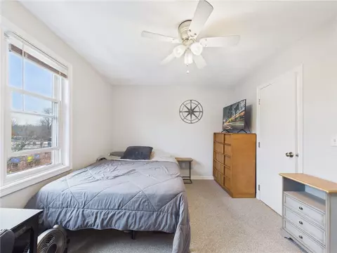 Bedroom - 3399 Post Rd #6, Warwick, RI 02886 photo 1 of 3