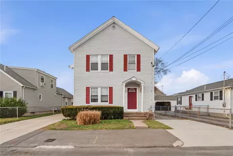 46 Slade St, Pawtucket, RI 02861