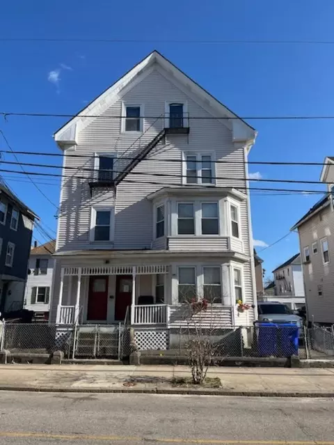 128 Summer St, Central Falls, RI 02863