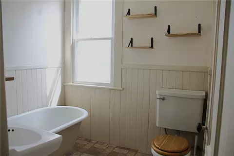 Bath - 14 George St, Westerly, RI 02891 photo 1 of 1
