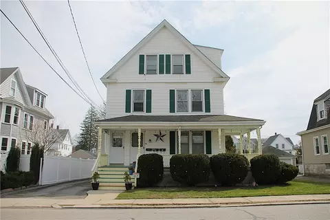 14 George St, Westerly, RI 02891