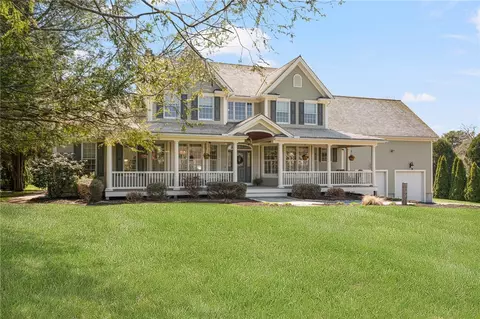 60 Schooner Dr, South Kingstown, RI 02879