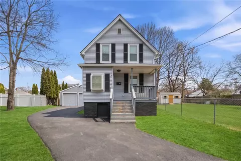 Exterior - 128 Cleveland St, Woonsocket, RI 02895 photo 6 of 6