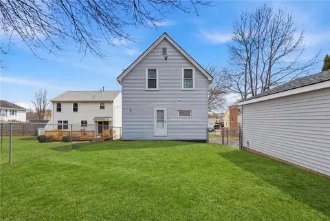 Exterior - 128 Cleveland St, Woonsocket, RI 02895 photo 5 of 6